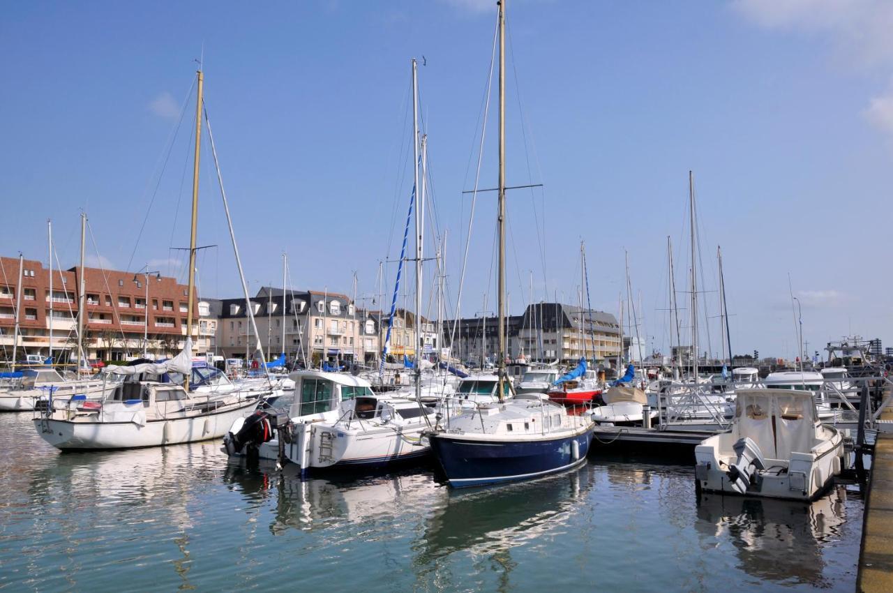 Appart A 2 Pas De La Plage - Centre D'Asnelles Exterior photo